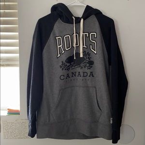 Roots Men’s sweatshirt